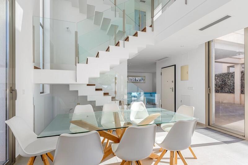 6 bedroom Villa for sale