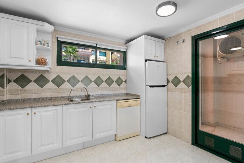 2 slaapkamer Appartement Te koop 2 slaapkamer Appartement Te koop