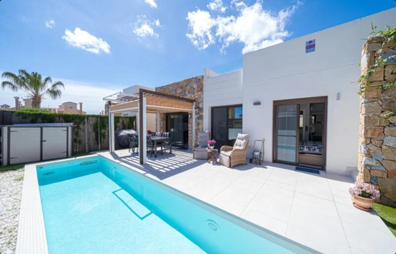 Rekkehus til salgs i Orihuela Costa, Alicante