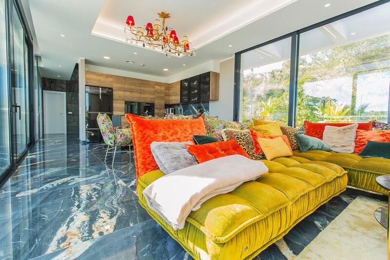 6 bedroom Villa for sale 6 bedroom Villa for sale