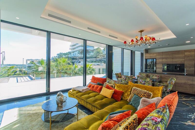 6 bedroom Villa for sale 6 bedroom Villa for sale