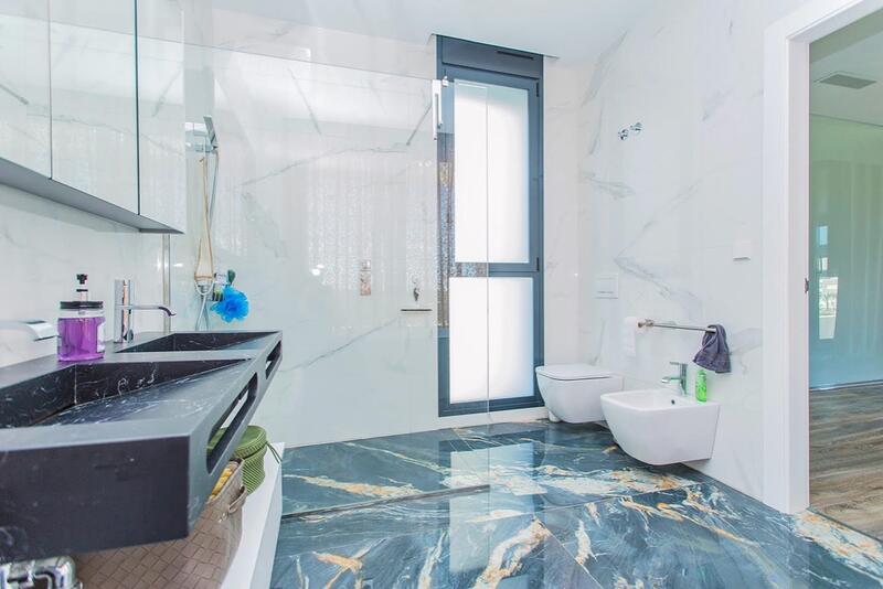 6 bedroom Villa for sale 6 bedroom Villa for sale