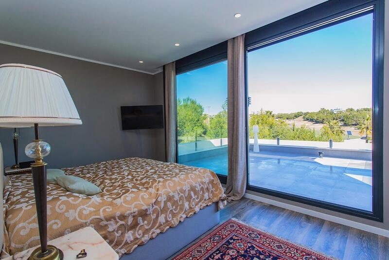 6 bedroom Villa for sale 6 bedroom Villa for sale