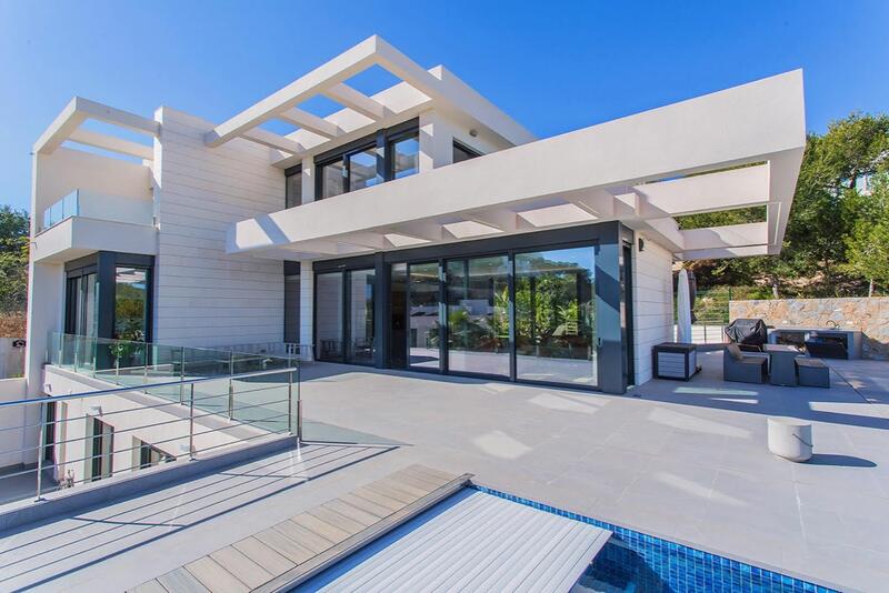 6 bedroom Villa for sale 6 bedroom Villa for sale