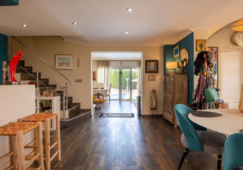 4 slaapkamer Villa Te koop 4 slaapkamer Villa Te koop