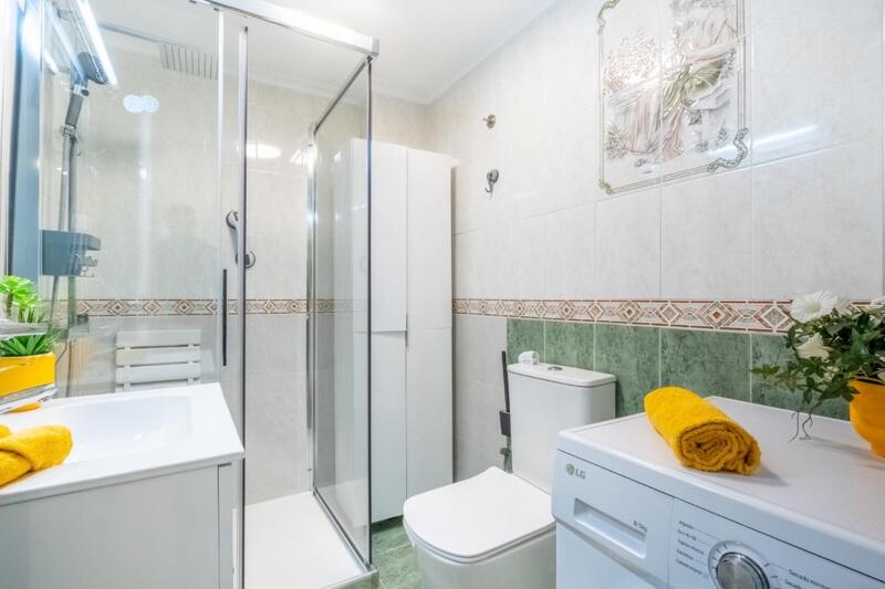 1 slaapkamer Appartement Te koop 1 slaapkamer Appartement Te koop