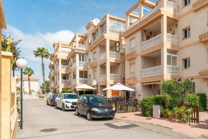 Appartement Te koop in Playa Flamenca, Alicante
