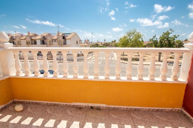 2 bedroom Townhouse for sale 2 bedroom Townhouse for sale