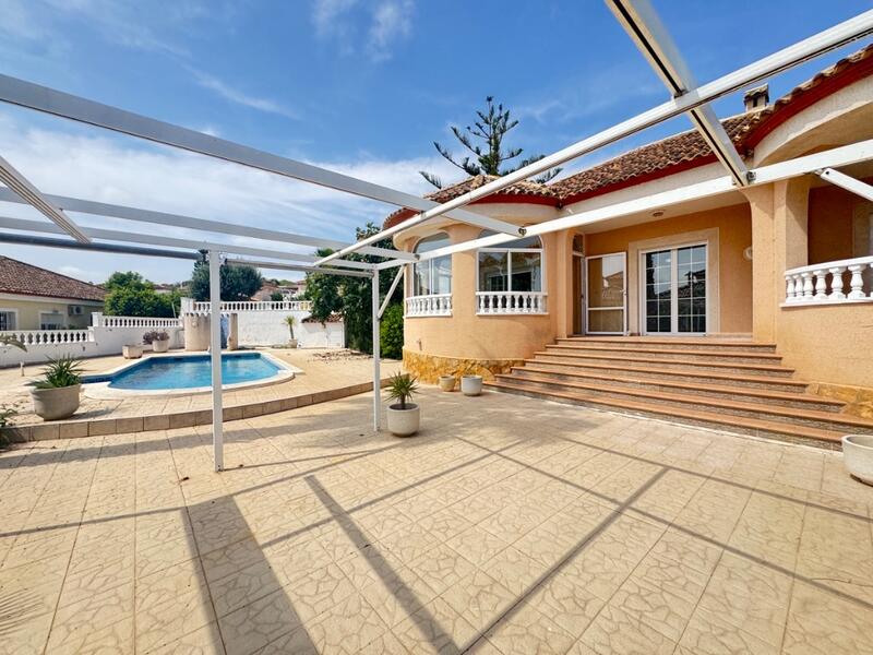 3 bedroom Villa for sale 3 bedroom Villa for sale