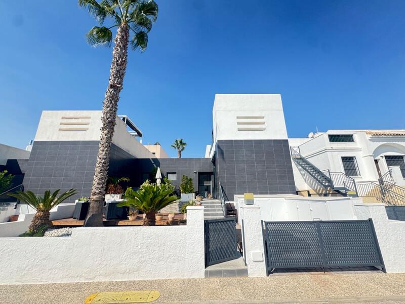 Maison de Ville à vendre dans Orihuela Costa, Alicante