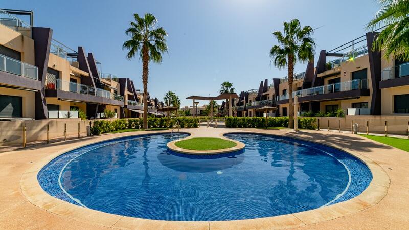 2 slaapkamer Appartement Te koop 2 slaapkamer Appartement Te koop