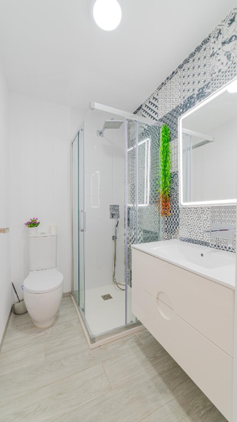 2 slaapkamer Appartement Te koop 2 slaapkamer Appartement Te koop