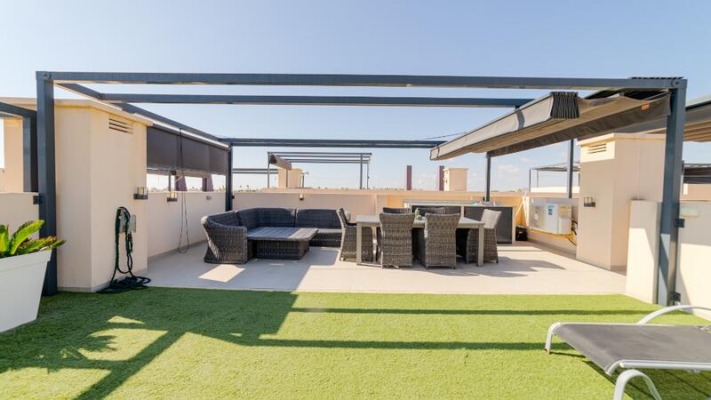 2 slaapkamer Appartement Te koop 2 slaapkamer Appartement Te koop