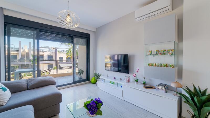 2 slaapkamer Appartement Te koop 2 slaapkamer Appartement Te koop