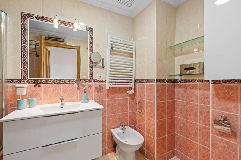 2 slaapkamer Appartement Te koop 2 slaapkamer Appartement Te koop