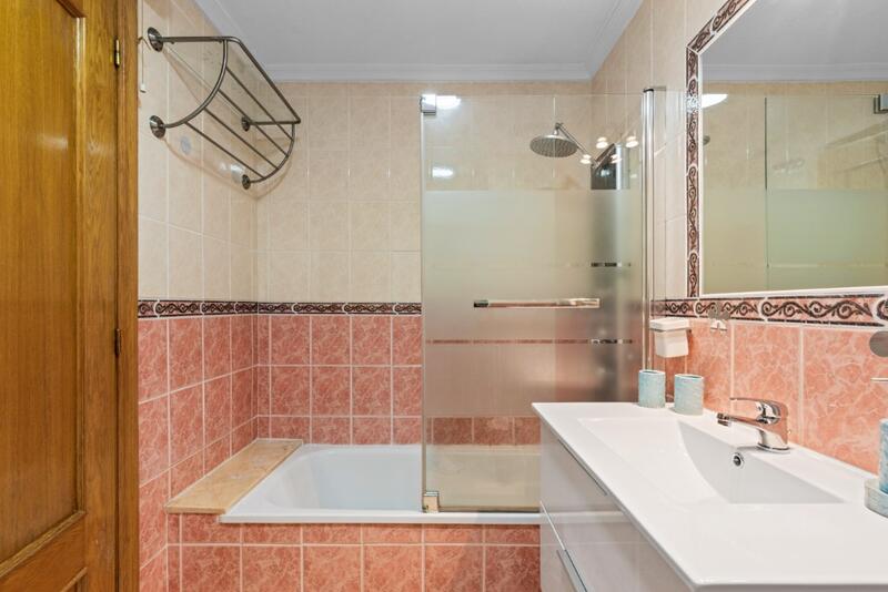 2 slaapkamer Appartement Te koop 2 slaapkamer Appartement Te koop