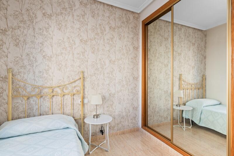 2 slaapkamer Appartement Te koop 2 slaapkamer Appartement Te koop