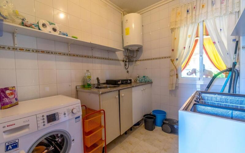 3 Schlafzimmer Villa zu verkaufen 3 Schlafzimmer Villa zu verkaufen