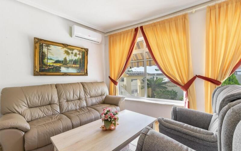 3 Schlafzimmer Villa zu verkaufen 3 Schlafzimmer Villa zu verkaufen