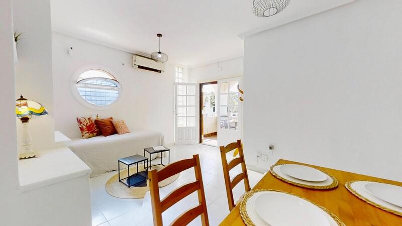 2 slaapkamer Appartement Te koop 2 slaapkamer Appartement Te koop