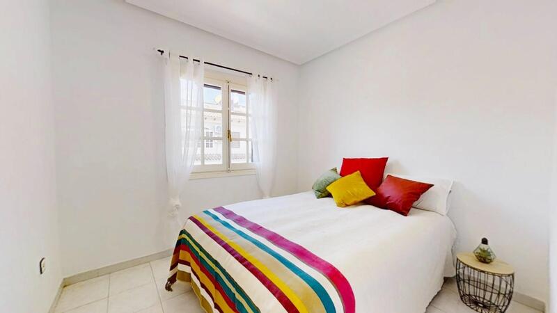 2 slaapkamer Appartement Te koop 2 slaapkamer Appartement Te koop