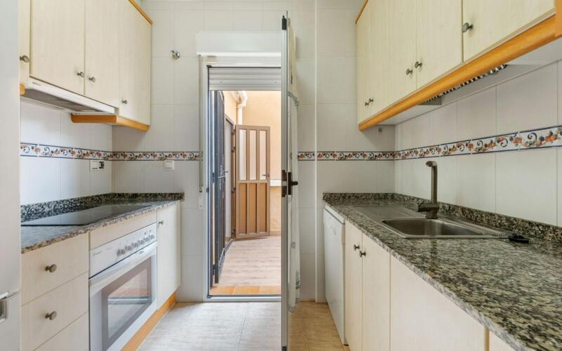 3 bedroom Townhouse for sale