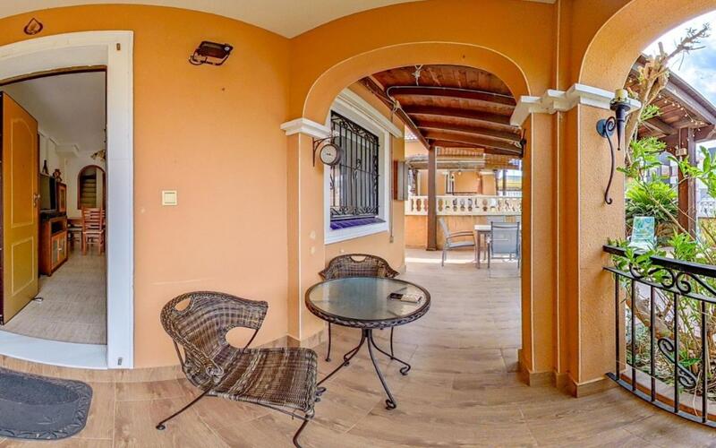 3 bedroom Townhouse for sale