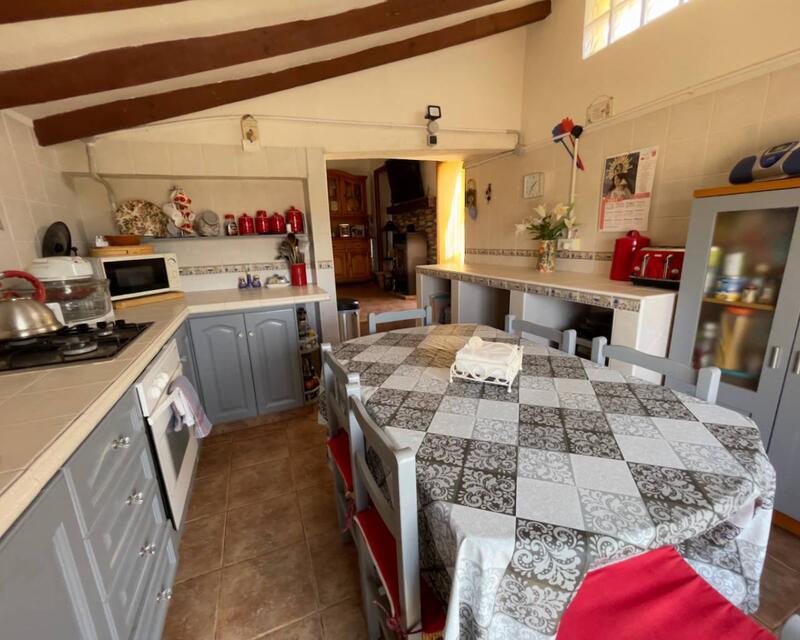 4 bedroom Country House for sale 4 bedroom Country House for sale