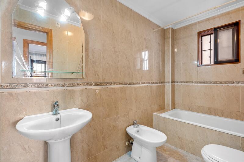 2 bedroom Townhouse for sale 2 bedroom Townhouse for sale