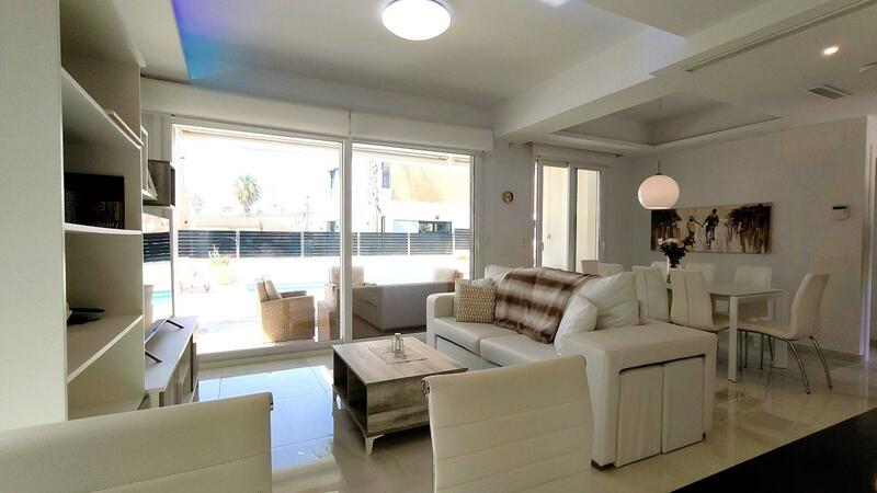 3 bedroom Villa for sale 3 bedroom Villa for sale