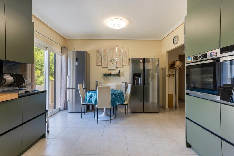 4 bedroom Country House for sale