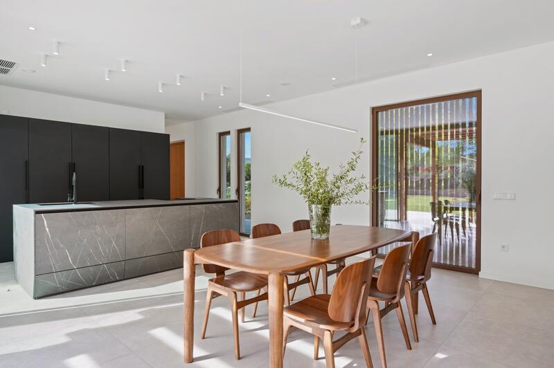 4 slaapkamer Villa Te koop 4 slaapkamer Villa Te koop