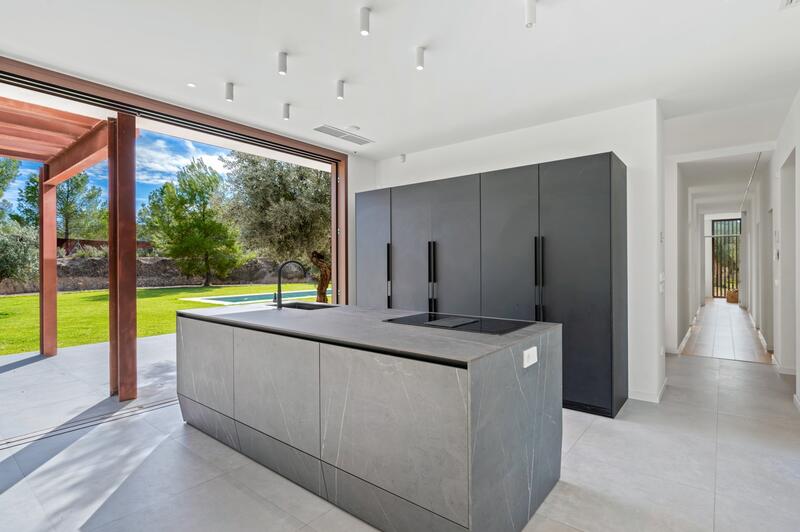 4 slaapkamer Villa Te koop 4 slaapkamer Villa Te koop