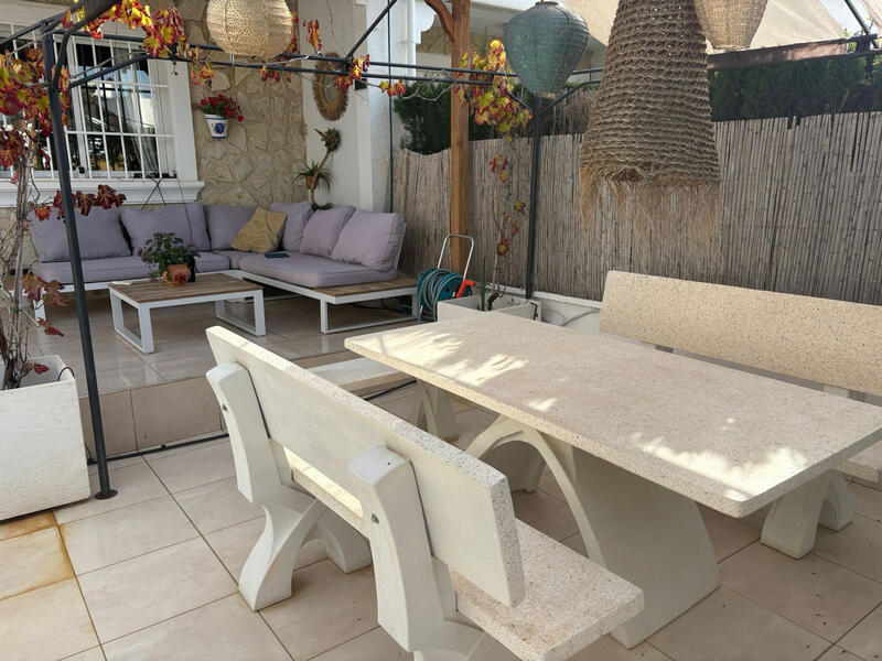 3 bedroom Townhouse for sale 3 bedroom Townhouse for sale