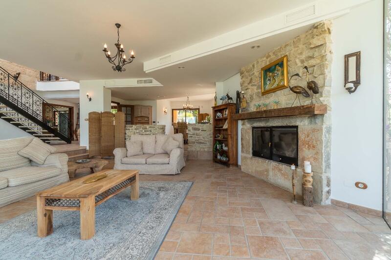 5 bedroom Villa for sale