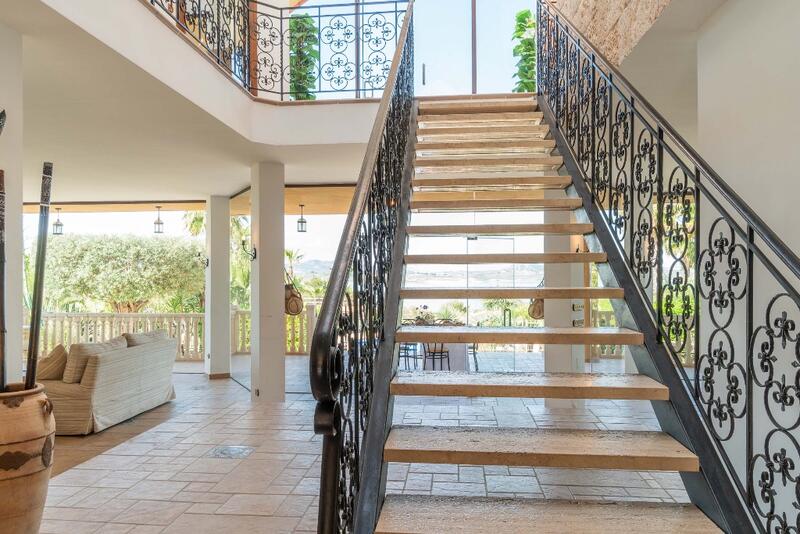 5 bedroom Villa for sale