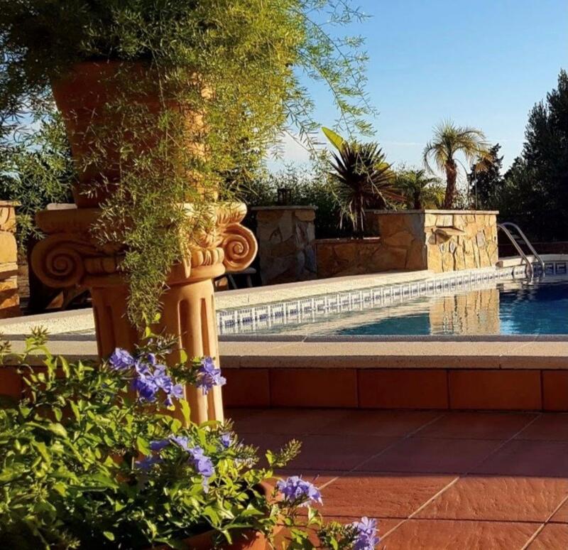 2 bedroom Country House for sale 2 bedroom Country House for sale