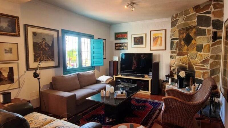 2 bedroom Country House for sale 2 bedroom Country House for sale