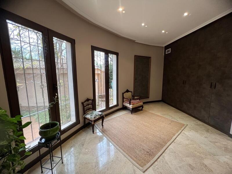 6 soveværelse Villa til salg 6 soveværelse Villa til salg