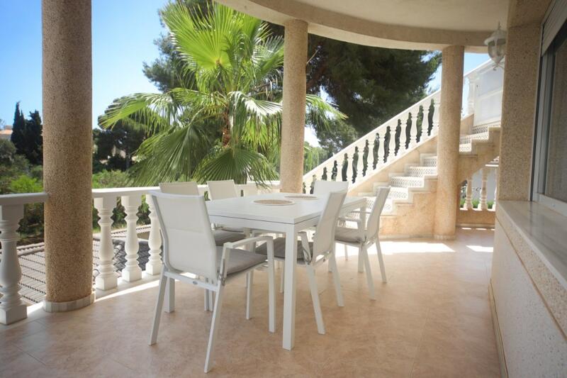 4 chambre Villa à vendre 4 chambre Villa à vendre