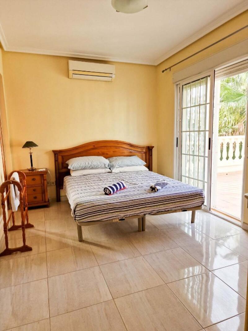 4 soveværelse Villa til salg 4 soveværelse Villa til salg