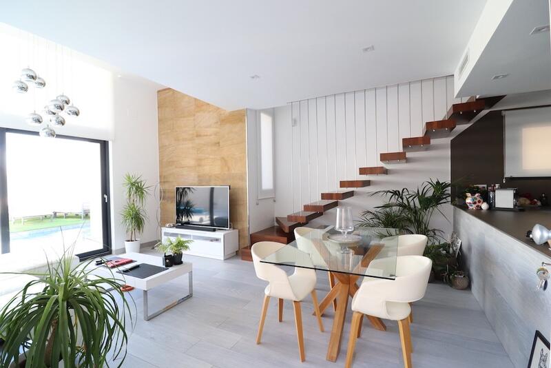 3 slaapkamer Villa Te koop 3 slaapkamer Villa Te koop