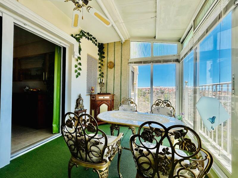 2 slaapkamer Appartement Te koop 2 slaapkamer Appartement Te koop