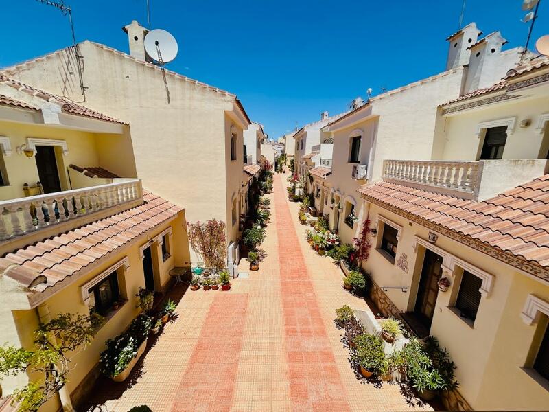 2 slaapkamer Appartement Te koop 2 slaapkamer Appartement Te koop