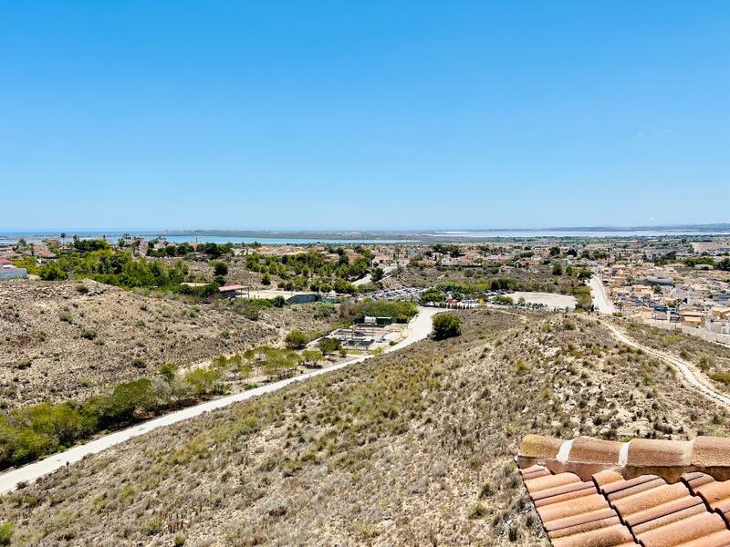 2 slaapkamer Appartement Te koop 2 slaapkamer Appartement Te koop