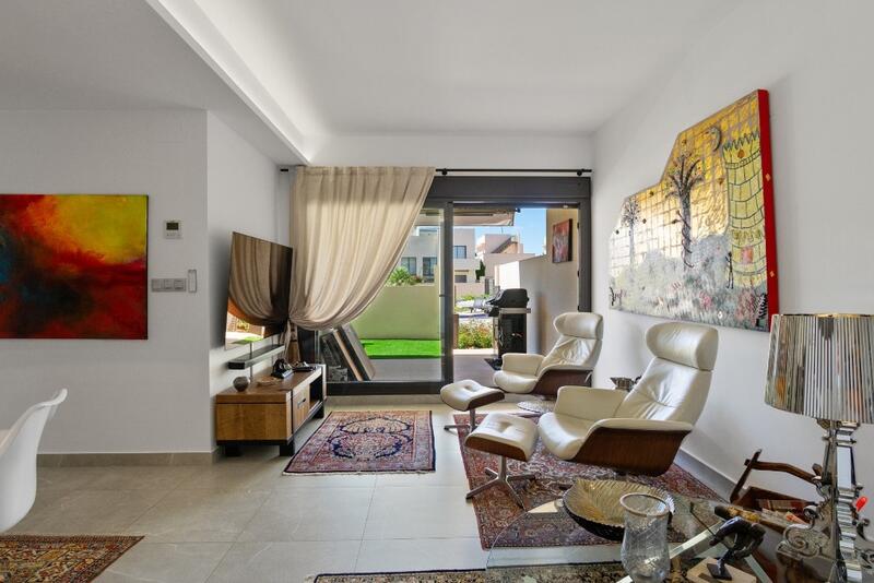 2 slaapkamer Appartement Te koop 2 slaapkamer Appartement Te koop