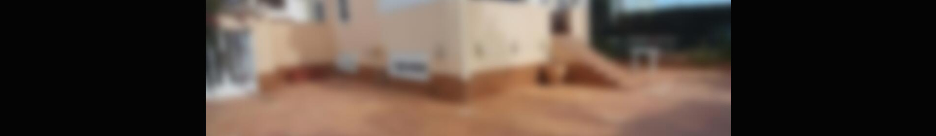 5 bedroom Townhouse for sale