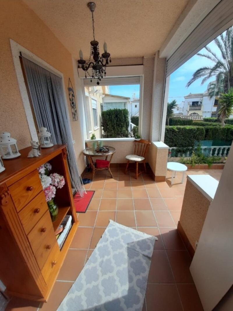 5 bedroom Townhouse for sale