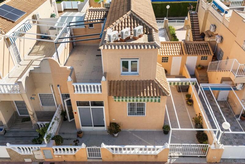 Townhouse for sale in Torrevieja, Alicante