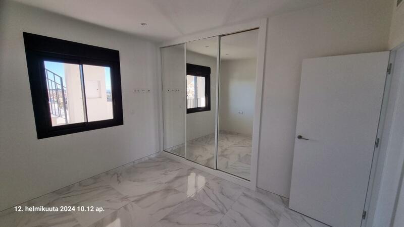 2 slaapkamer Appartement Te koop 2 slaapkamer Appartement Te koop